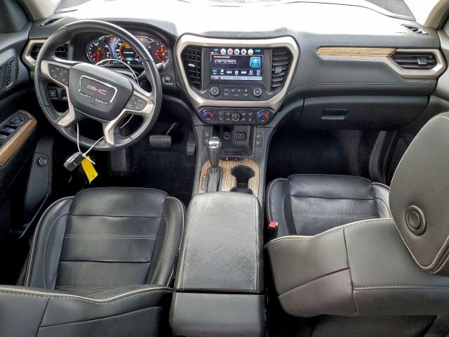 GMC Acadia Denali Image 2