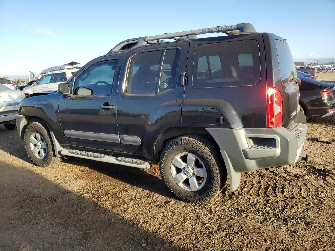Nissan Xterra X Image 4