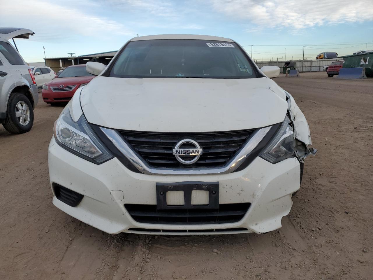 Nissan Altima 2.5 Image 4