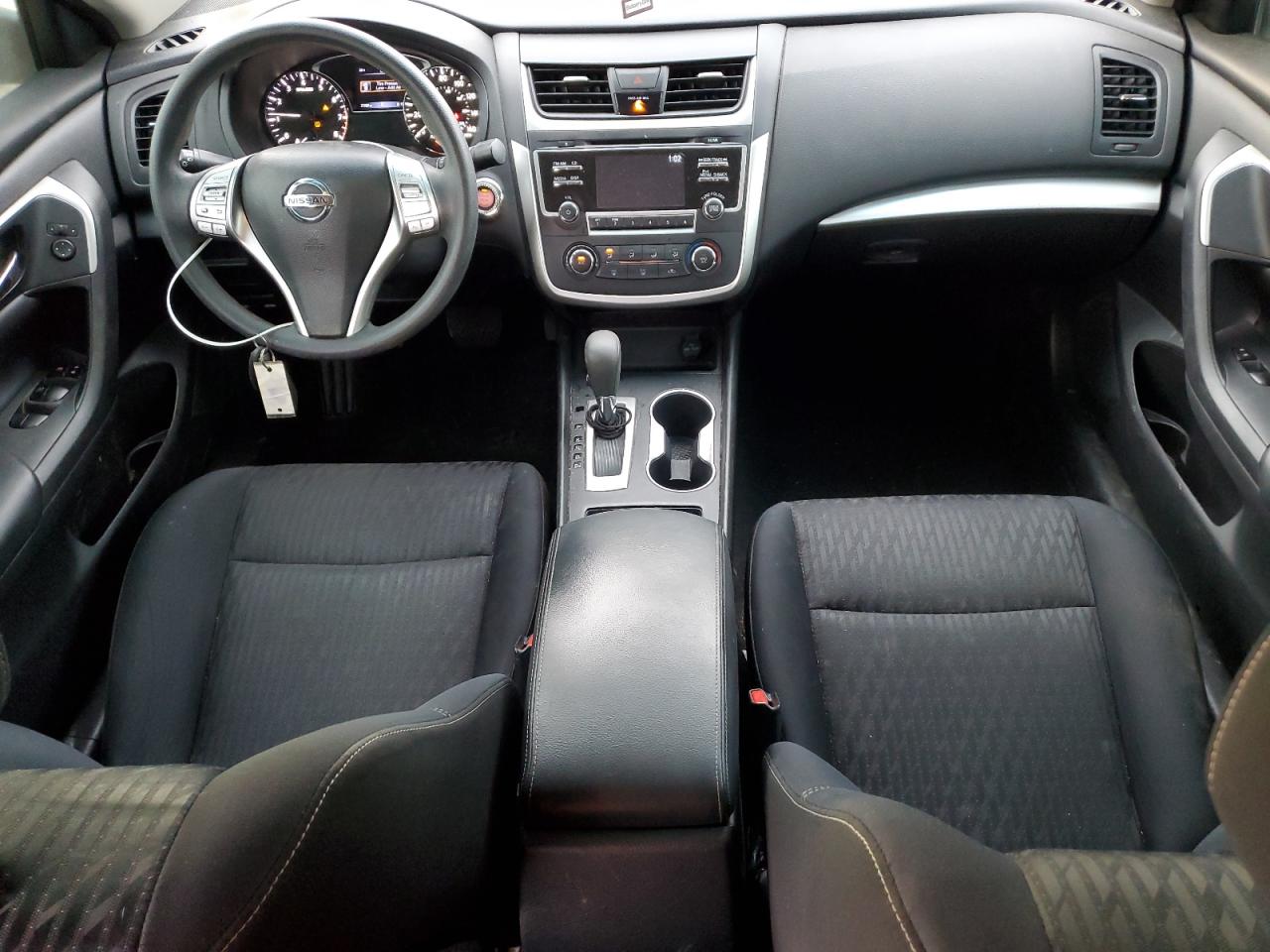 Nissan Altima 2.5 Image 6