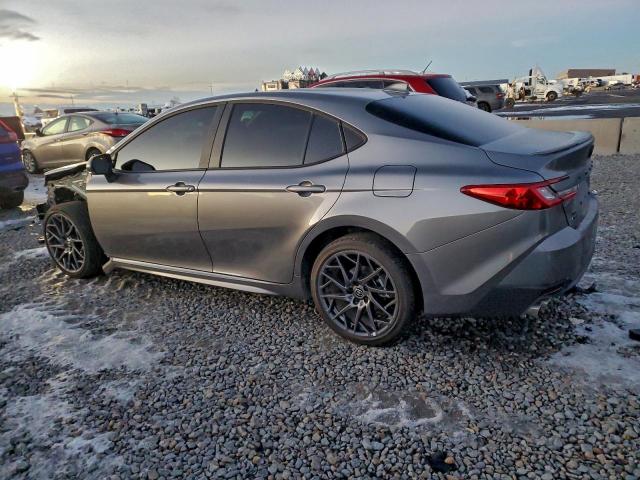 Toyota Camry Xse Image 2