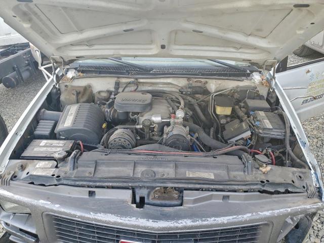 GMC Sierra K3500 Image 9