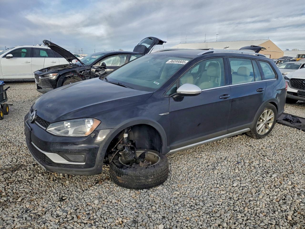 Volkswagen Golf S Image 1