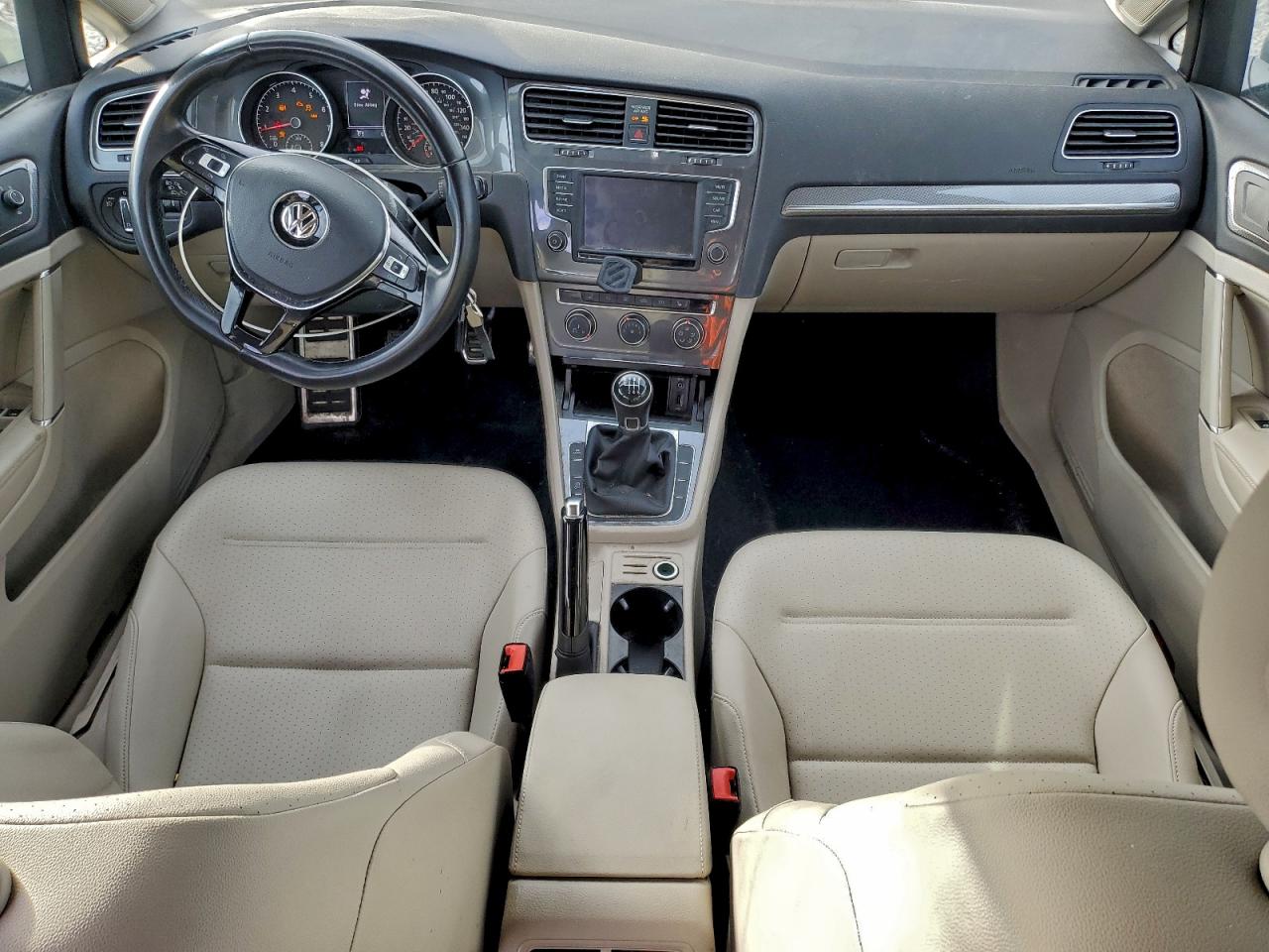 Volkswagen Golf S Image 5