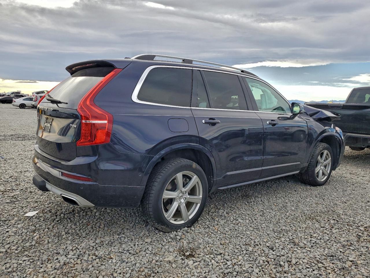 Volvo XC90 T8 Image 3