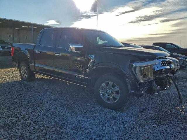 Ford F-150 Supercrew Image 4