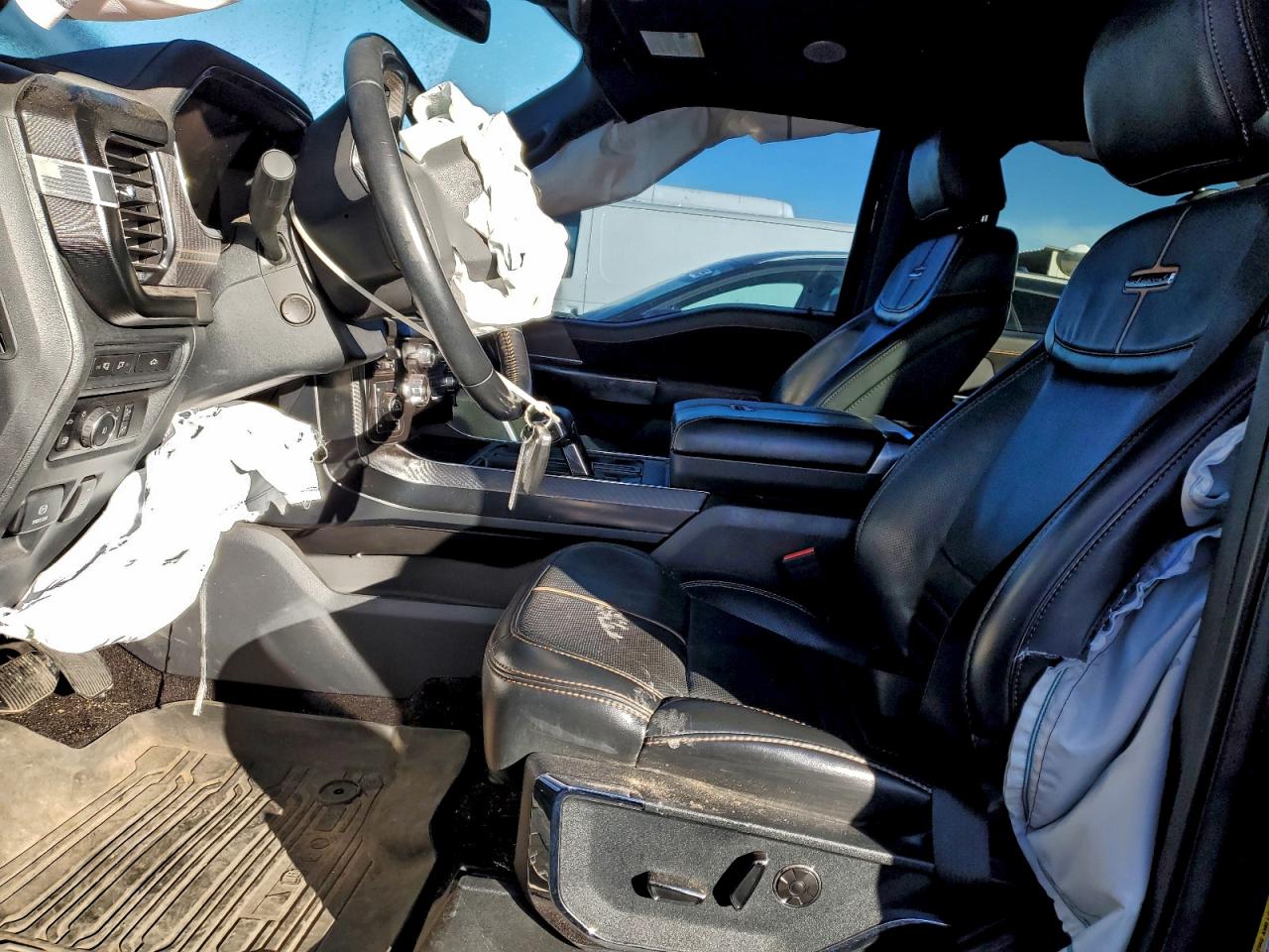 Ford F-150 Supercrew Image 7