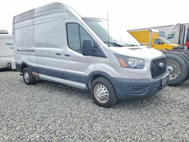 Ford Transit T-250 Image 6