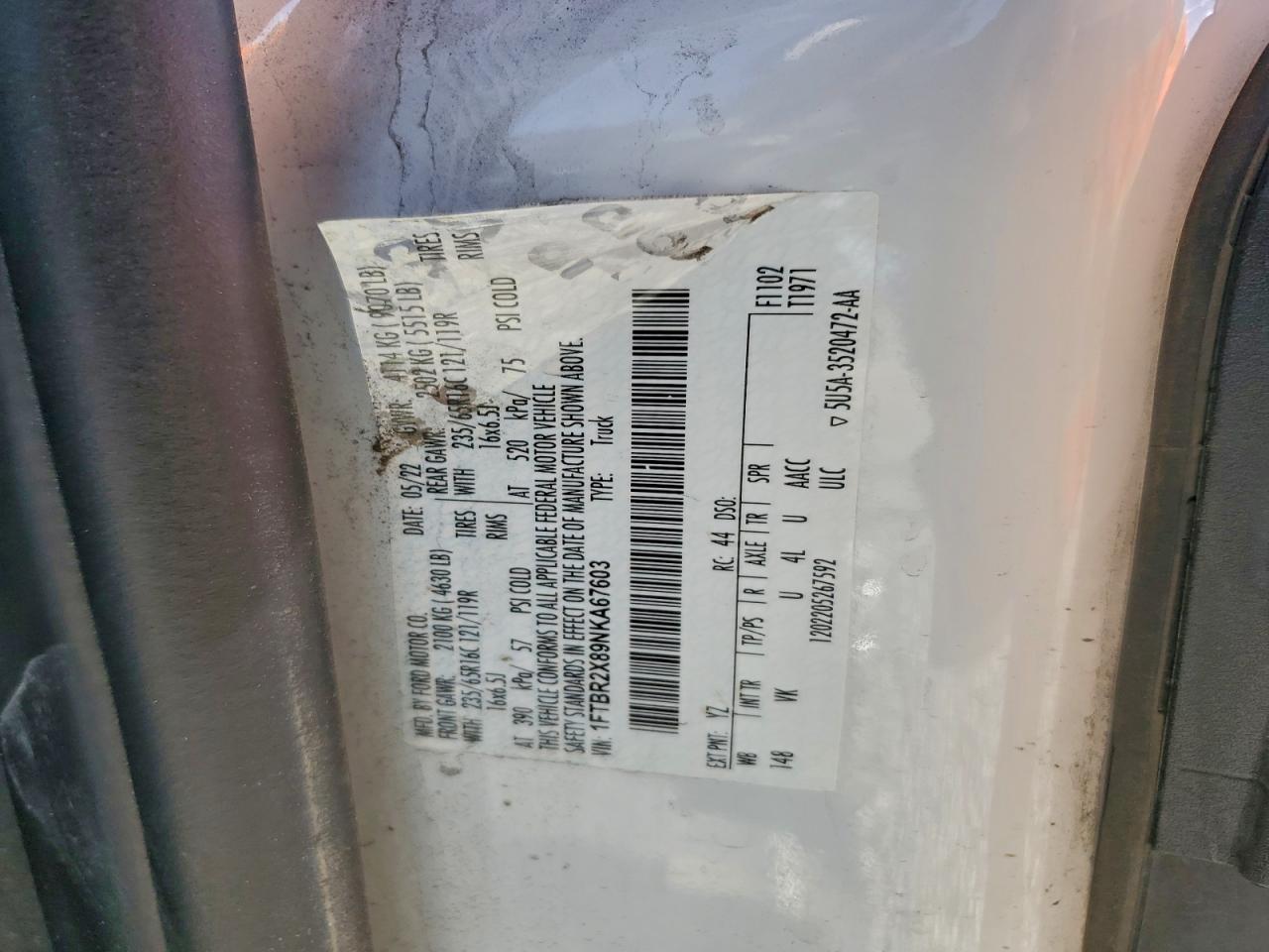 Ford Transit T-250 Image 9