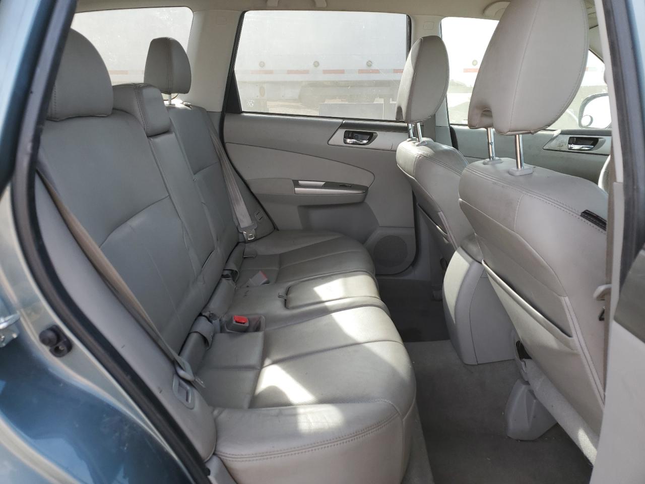 Subaru Forester 2.5x Limited Image 9