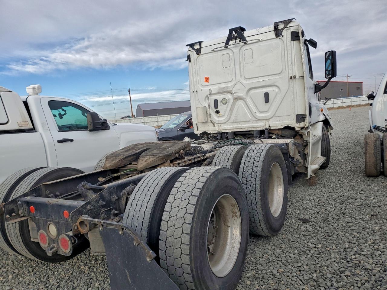 Freightliner Cascadia 1 Image 9
