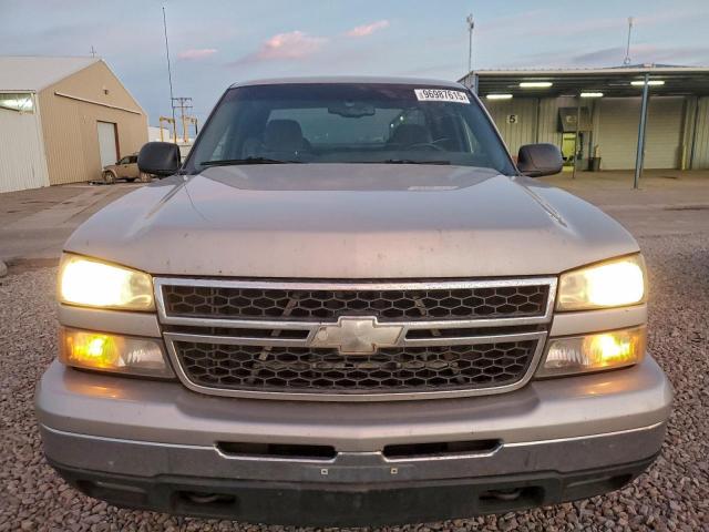 Chevrolet Silverado K1500 Image 6