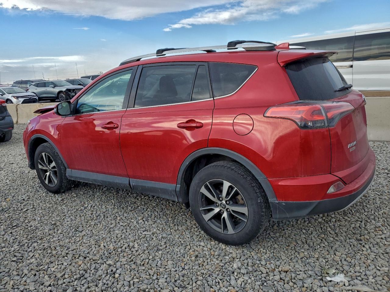 Toyota RAV4 Xle Image 10