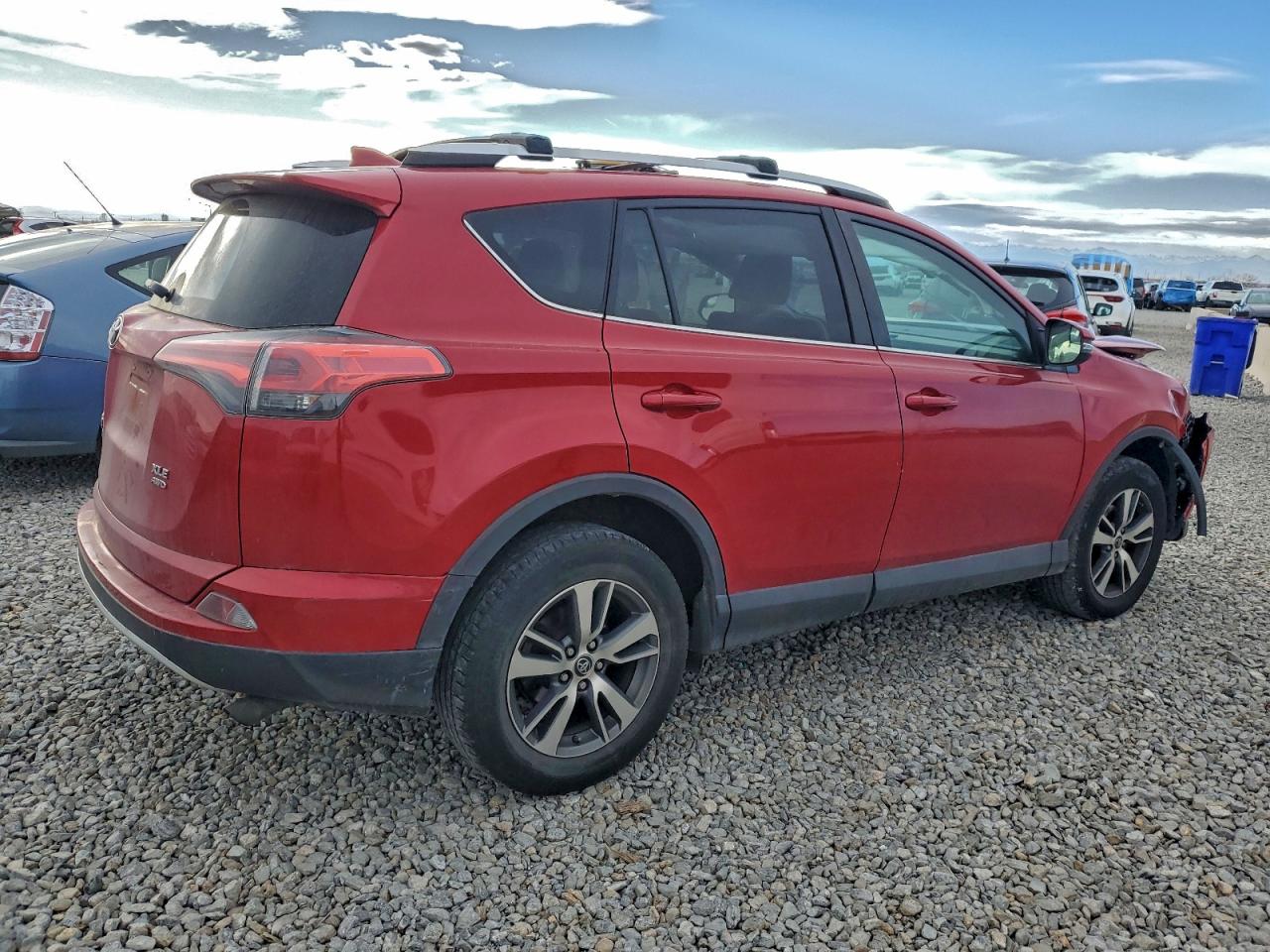 Toyota RAV4 Xle Image 12