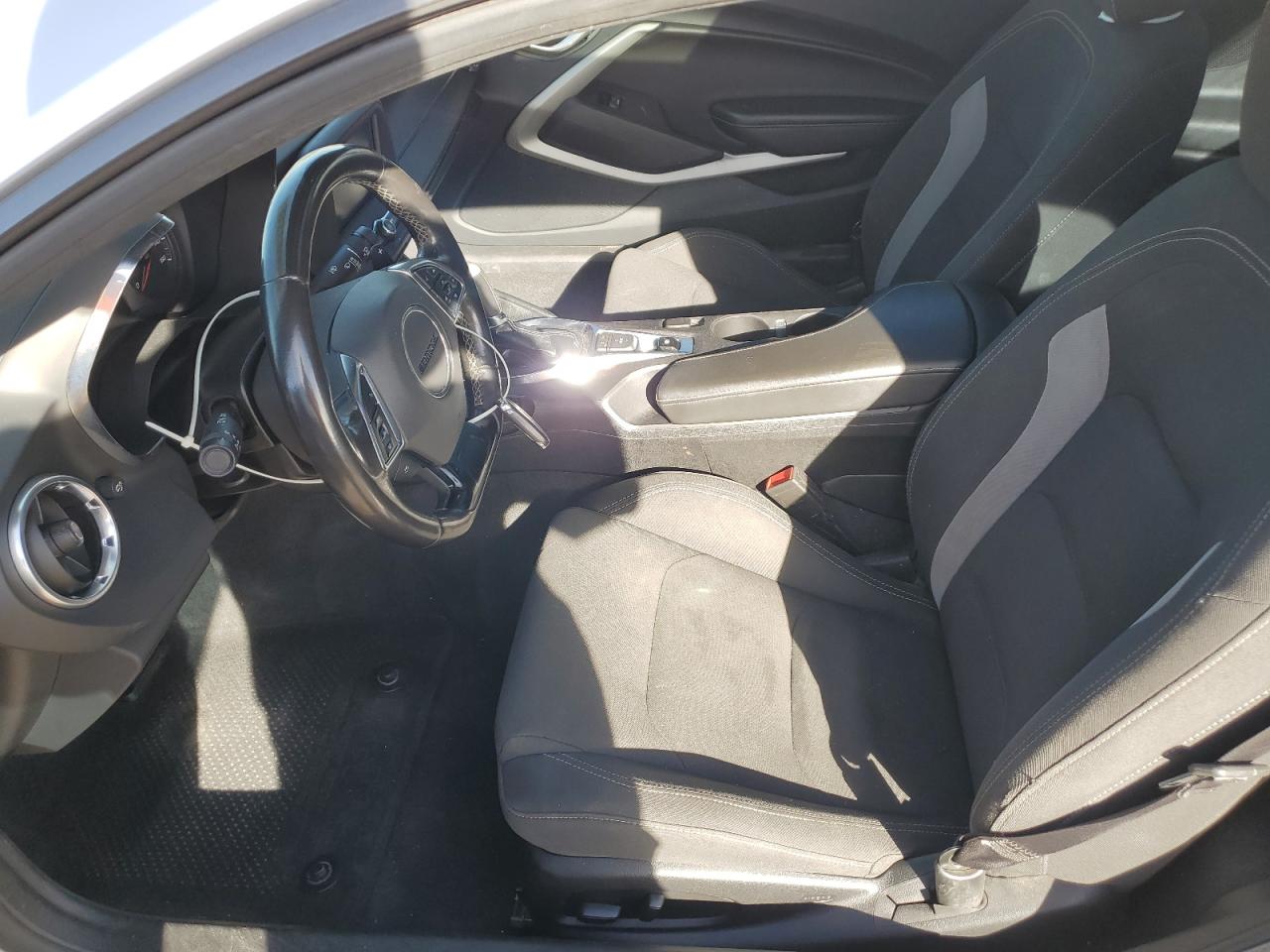 Chevrolet Camaro Lt Image 6