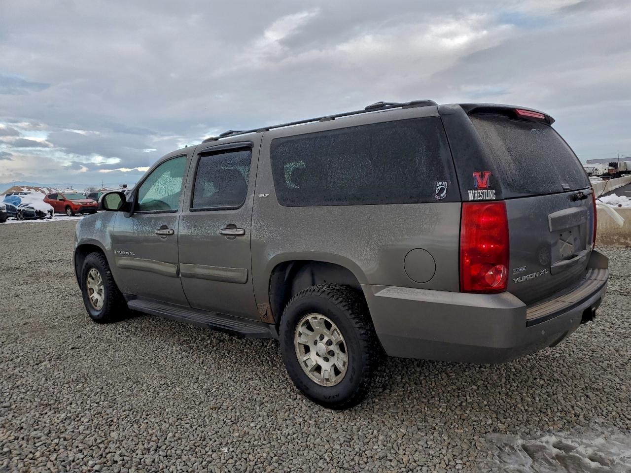 GMC Yukon K1500 Image 4