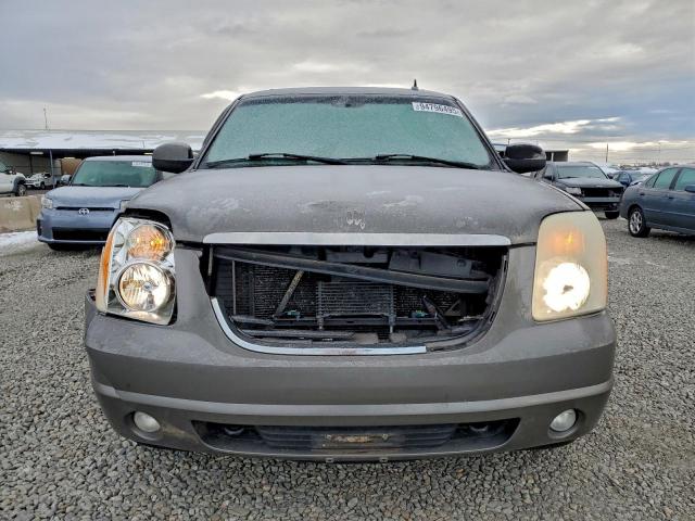GMC Yukon K1500 Image 6