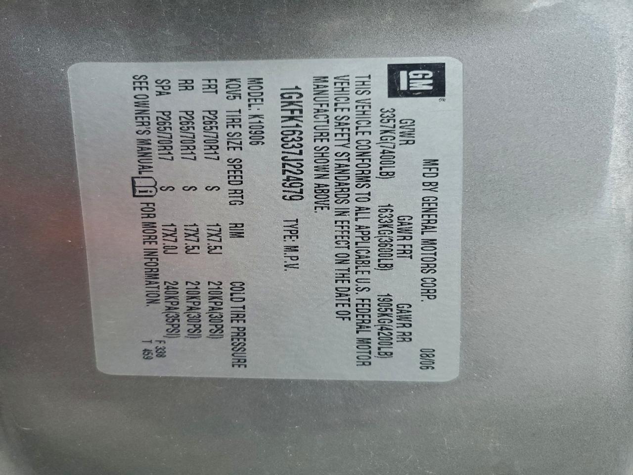 GMC Yukon K1500 Image 12