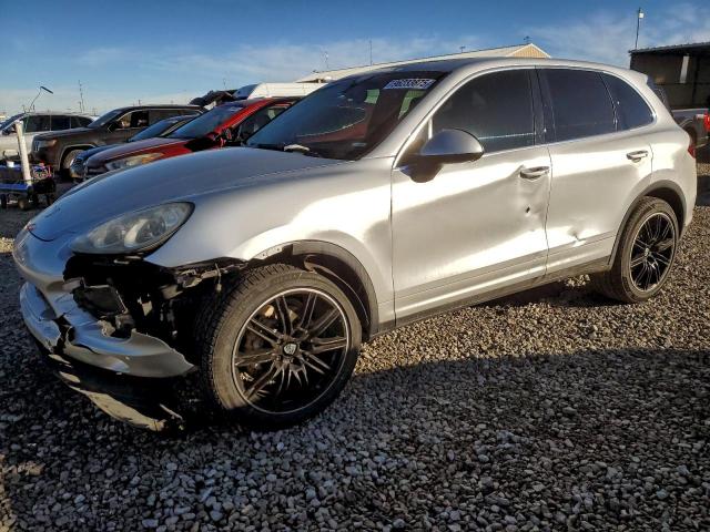  Salvage Porsche Cayenne