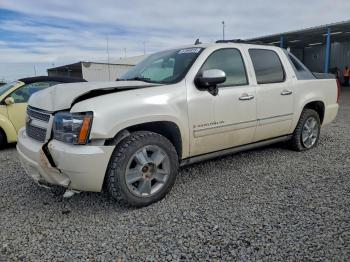  Salvage Chevrolet Avalanche