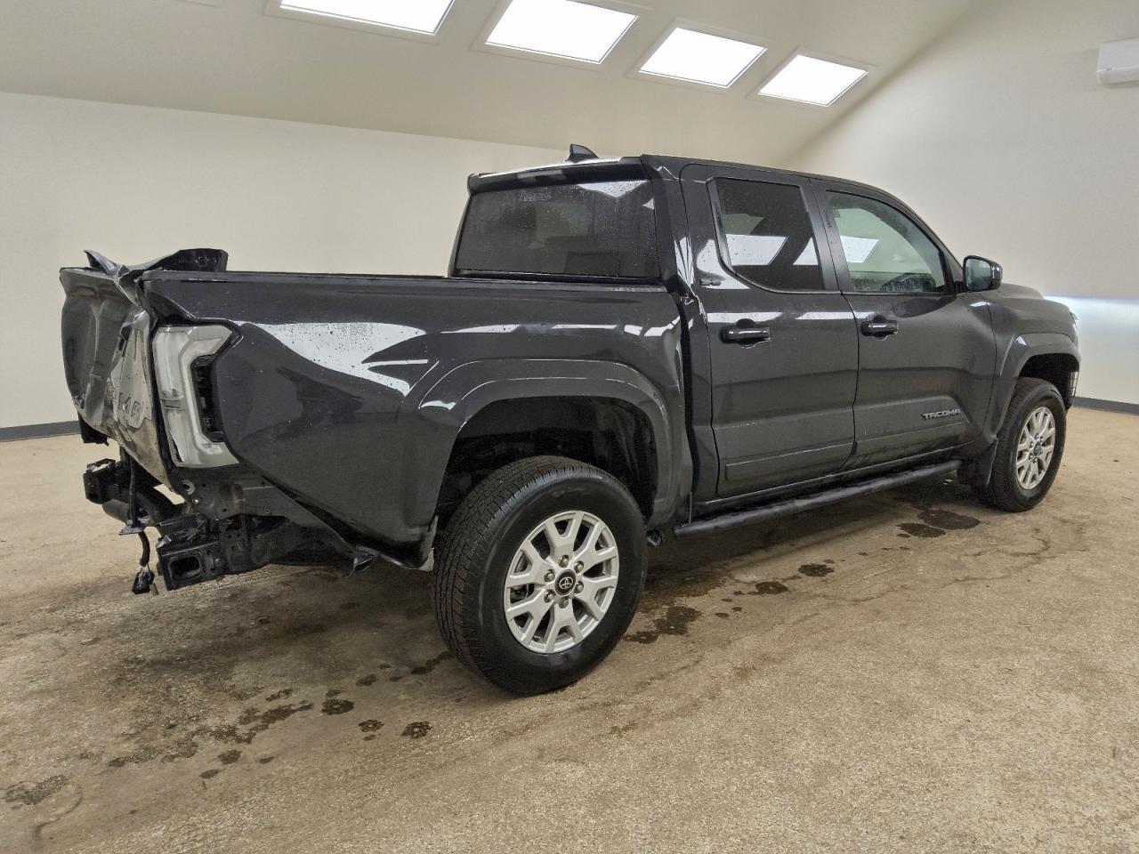 Toyota Tacoma Double Cab Image 10