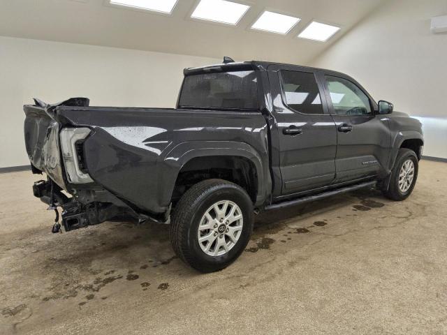 Toyota Tacoma Double Cab Image 10