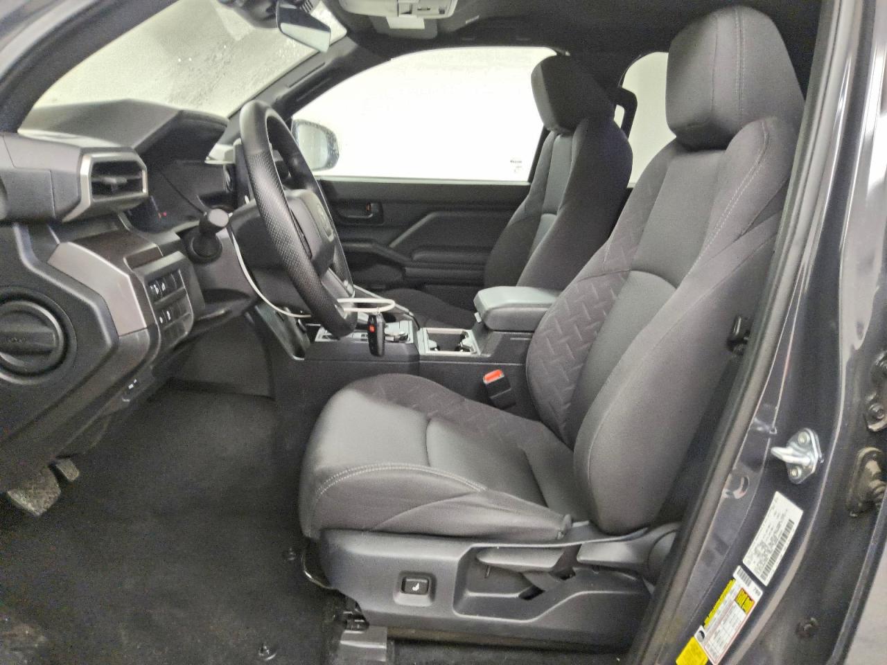 Toyota Tacoma Double Cab Image 6