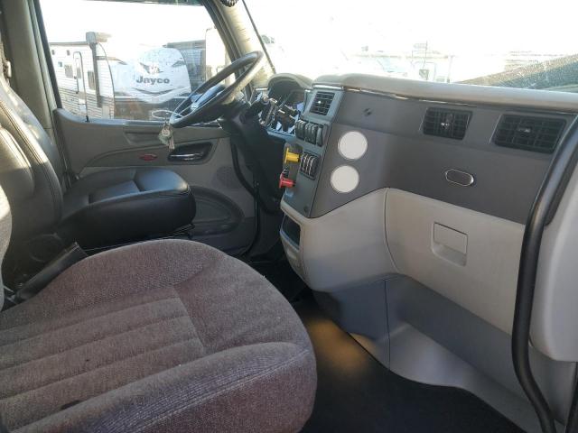 Peterbilt 579 Image 9