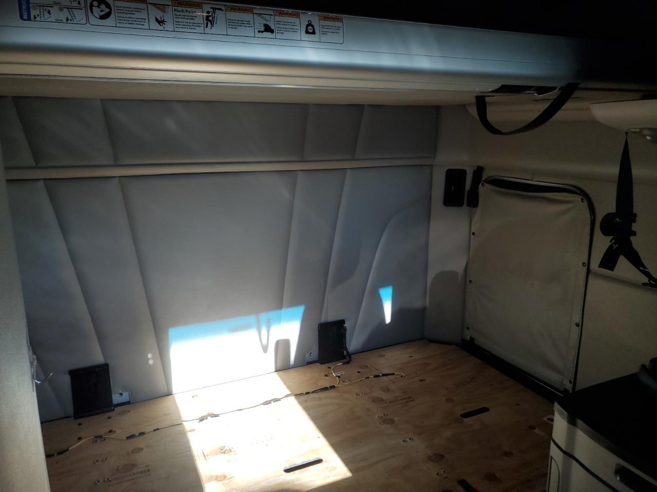 Peterbilt 579 Image 6