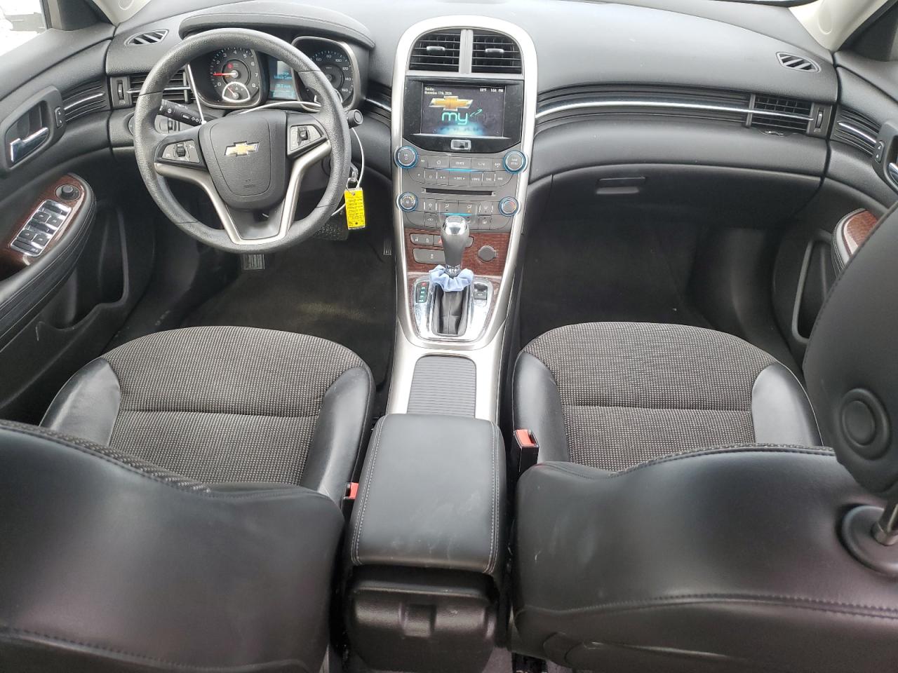 Chevrolet Malibu 1lt Image 9