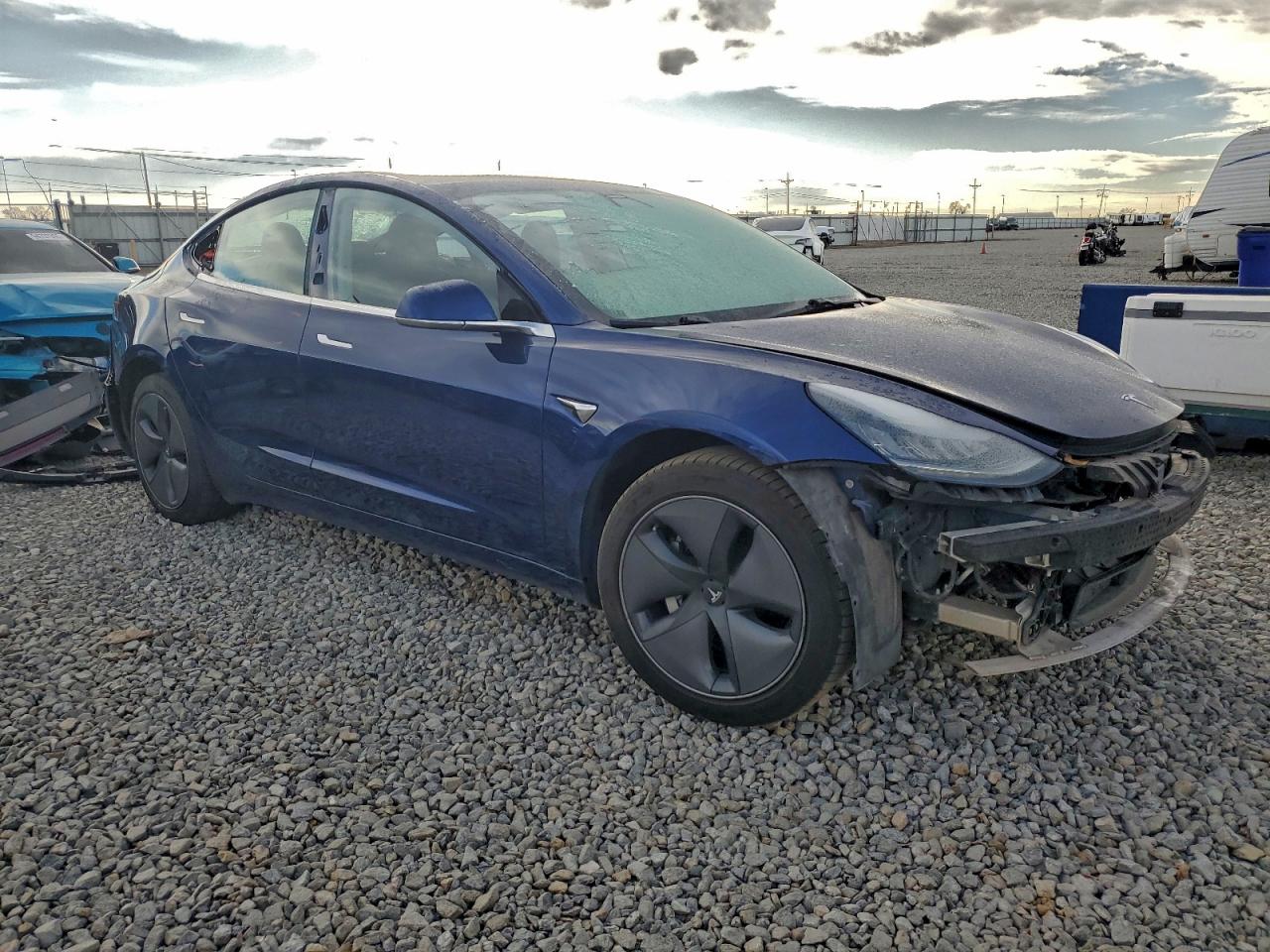 Tesla Model 3 Image 3