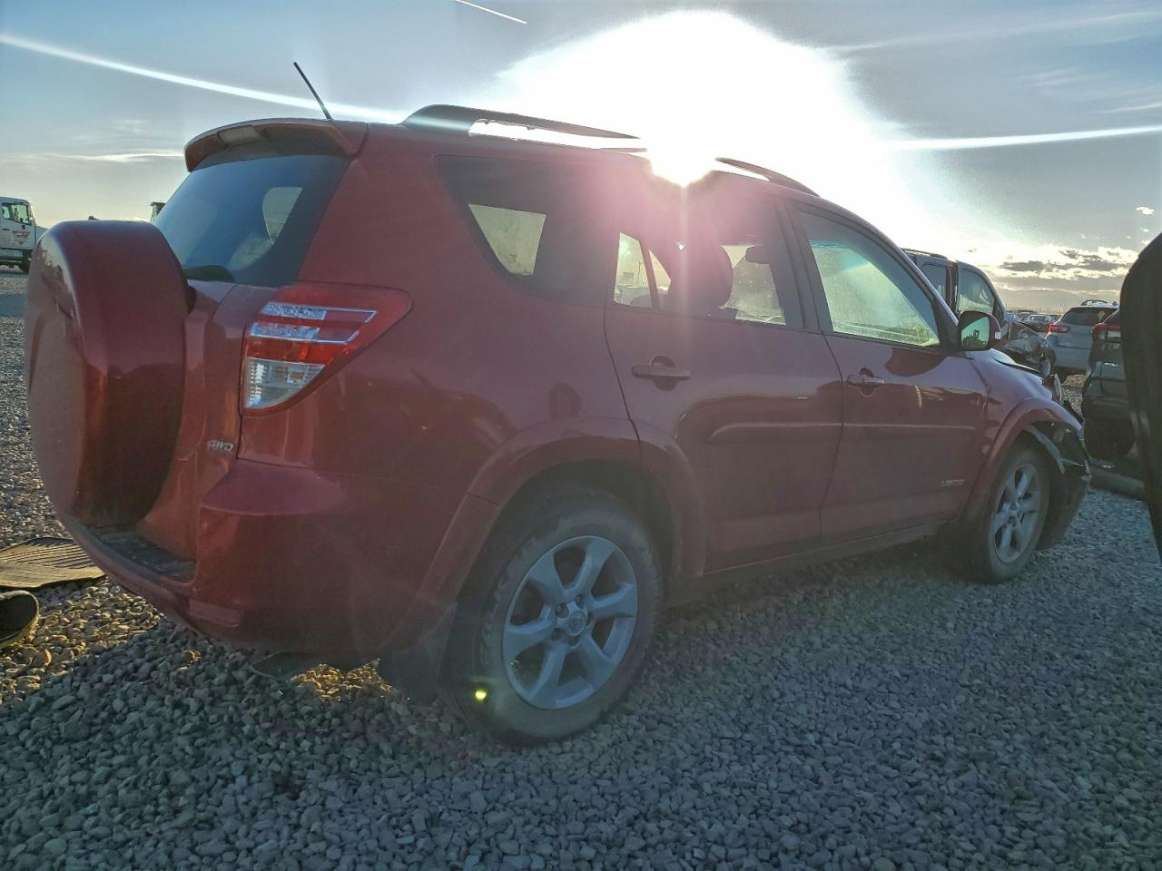 Toyota RAV4 Limited Image 2