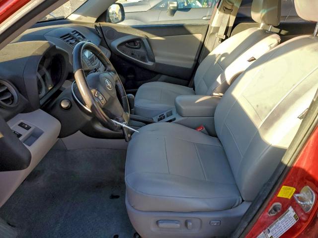 Toyota RAV4 Limited Image 9