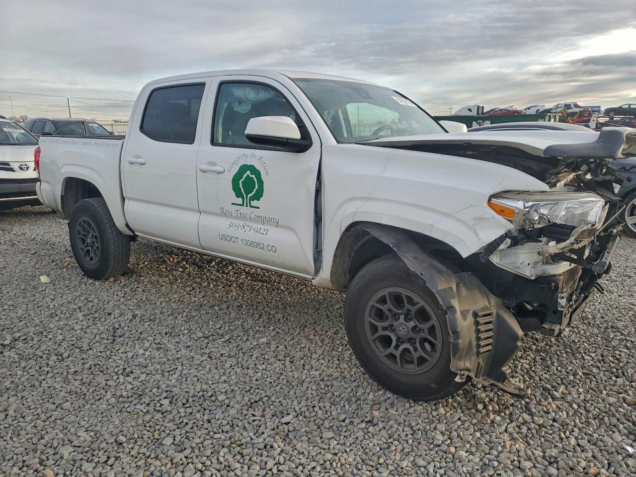 Toyota Tacoma Double Cab Image 8
