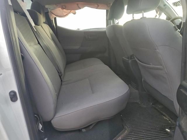 Toyota Tacoma Double Cab Image 6