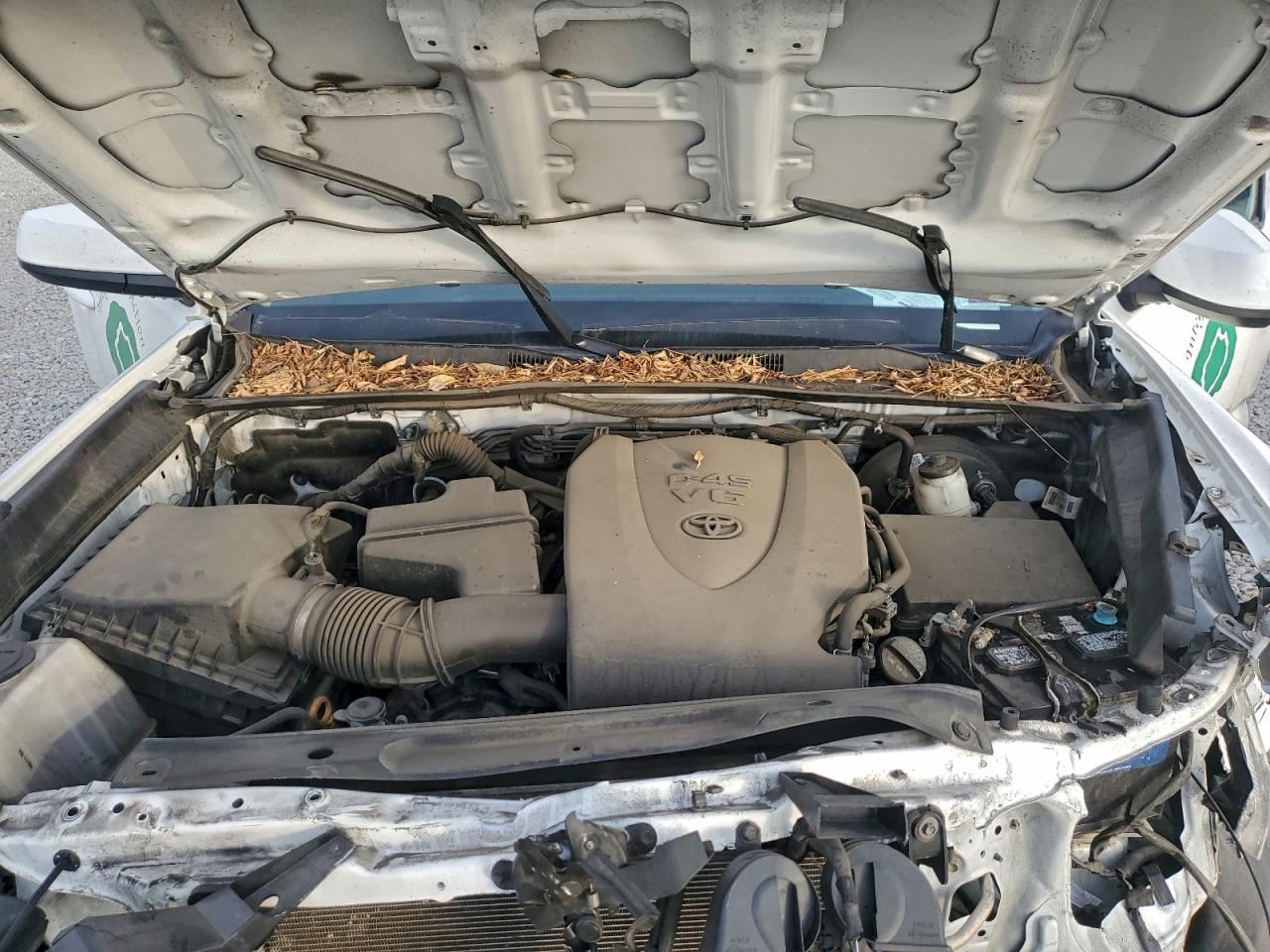 Toyota Tacoma Double Cab Image 2