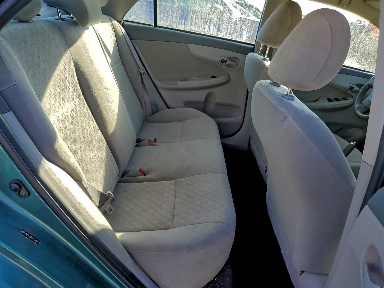 Toyota Corolla Base Image 6