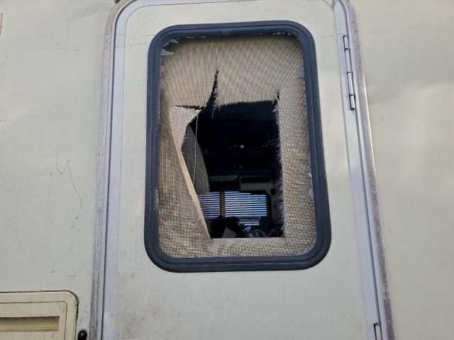 Chevrolet P30 Image 2