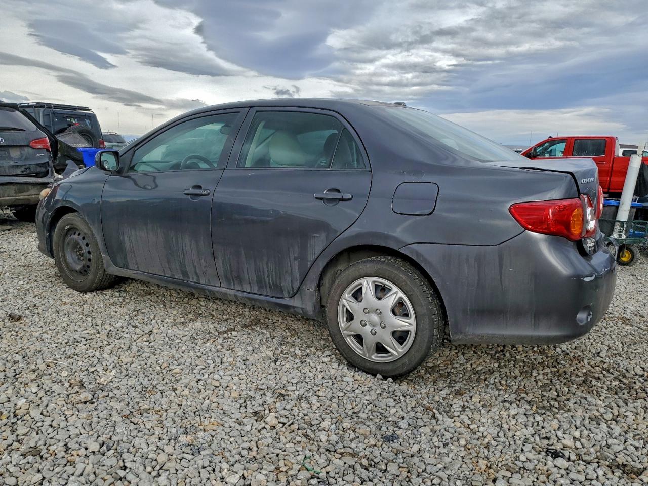 Toyota Corolla Base Image 4