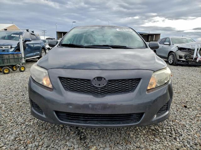 Toyota Corolla Base Image 10