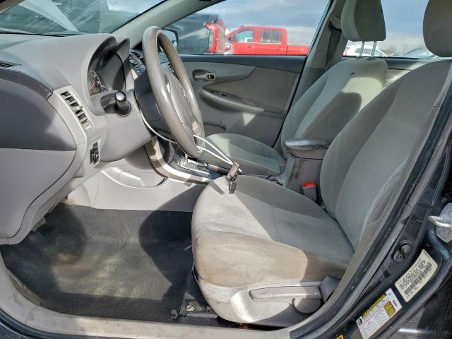 Toyota Corolla Base Image 5