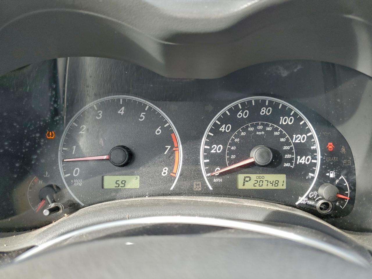 Toyota Corolla Base Image 7