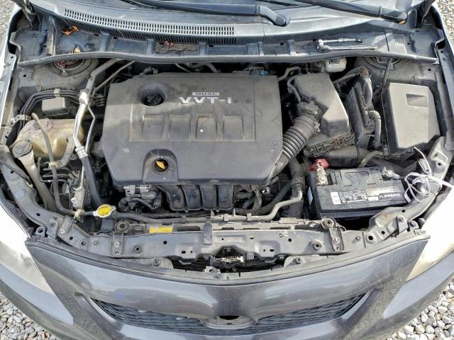 Toyota Corolla Base Image 8