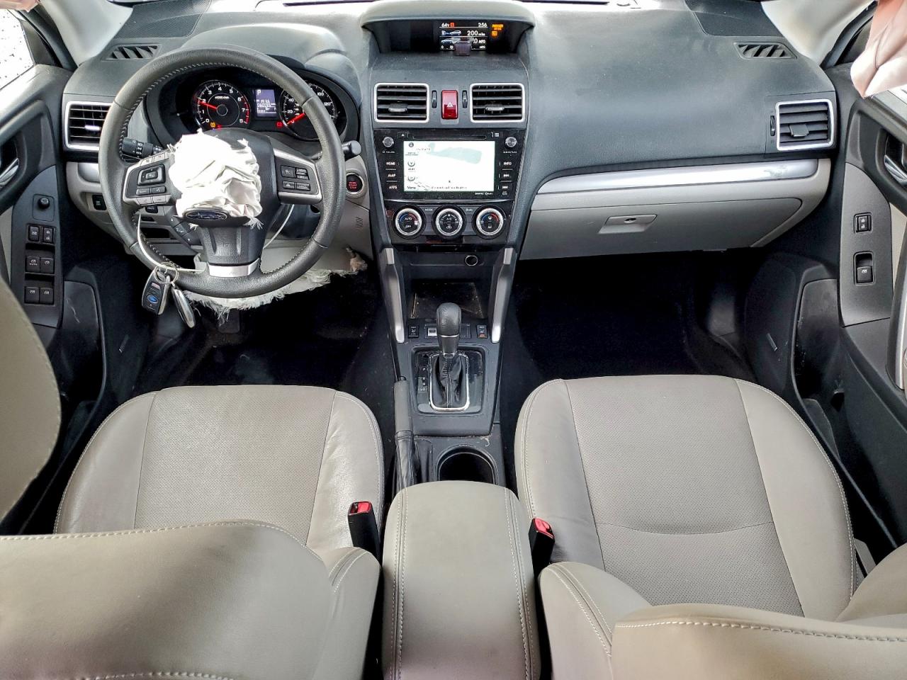 Subaru Forester 2.5i Touring Image 12