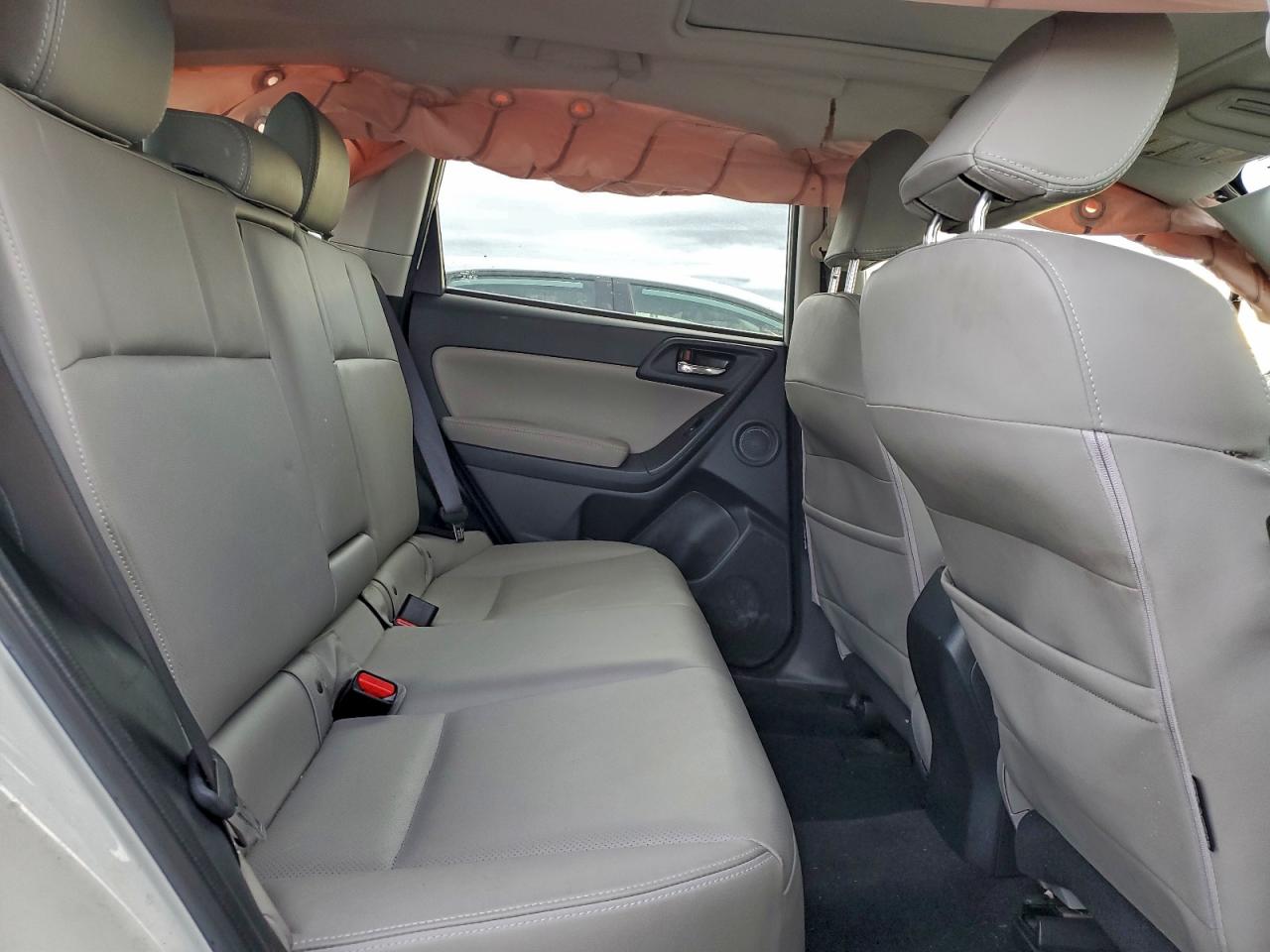 Subaru Forester 2.5i Touring Image 9