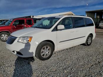  Salvage Chrysler Minivan