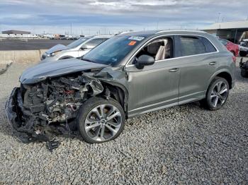  Salvage Audi Q3