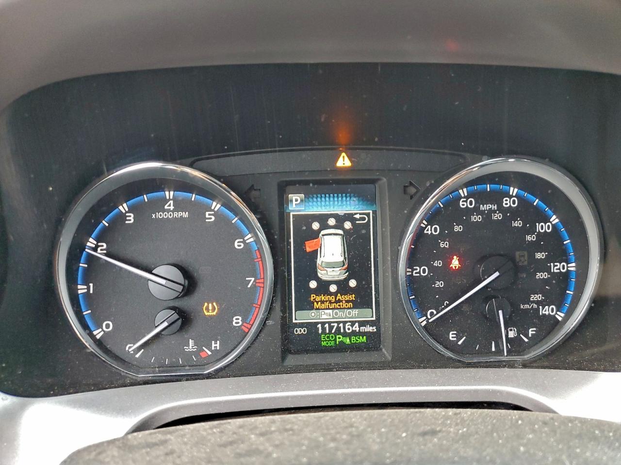 Toyota RAV4 Limited Image 11