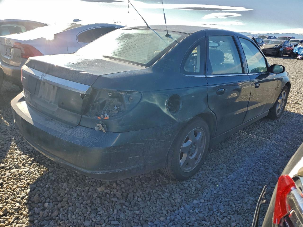 Saturn L200 Image 10