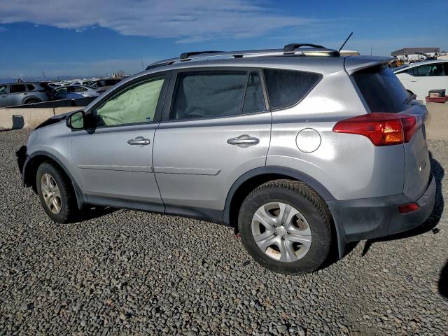 Toyota RAV4 Le Image 4